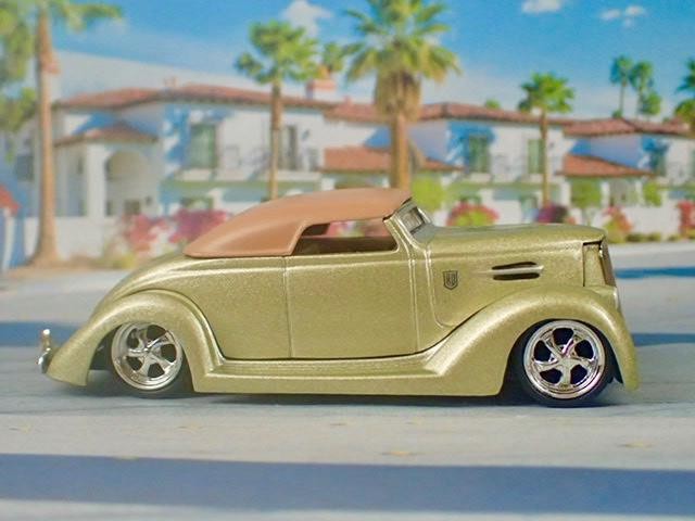 Packard Style Grill 1936 Ford V8 Coupe w/removable Top 1/64 Scale Ltd Edition P