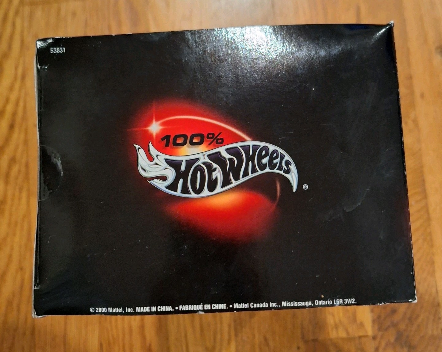 Hot Wheels 2000 1932 Ford Red & Cream with Removable Top 1:18 Scale Diecast Car