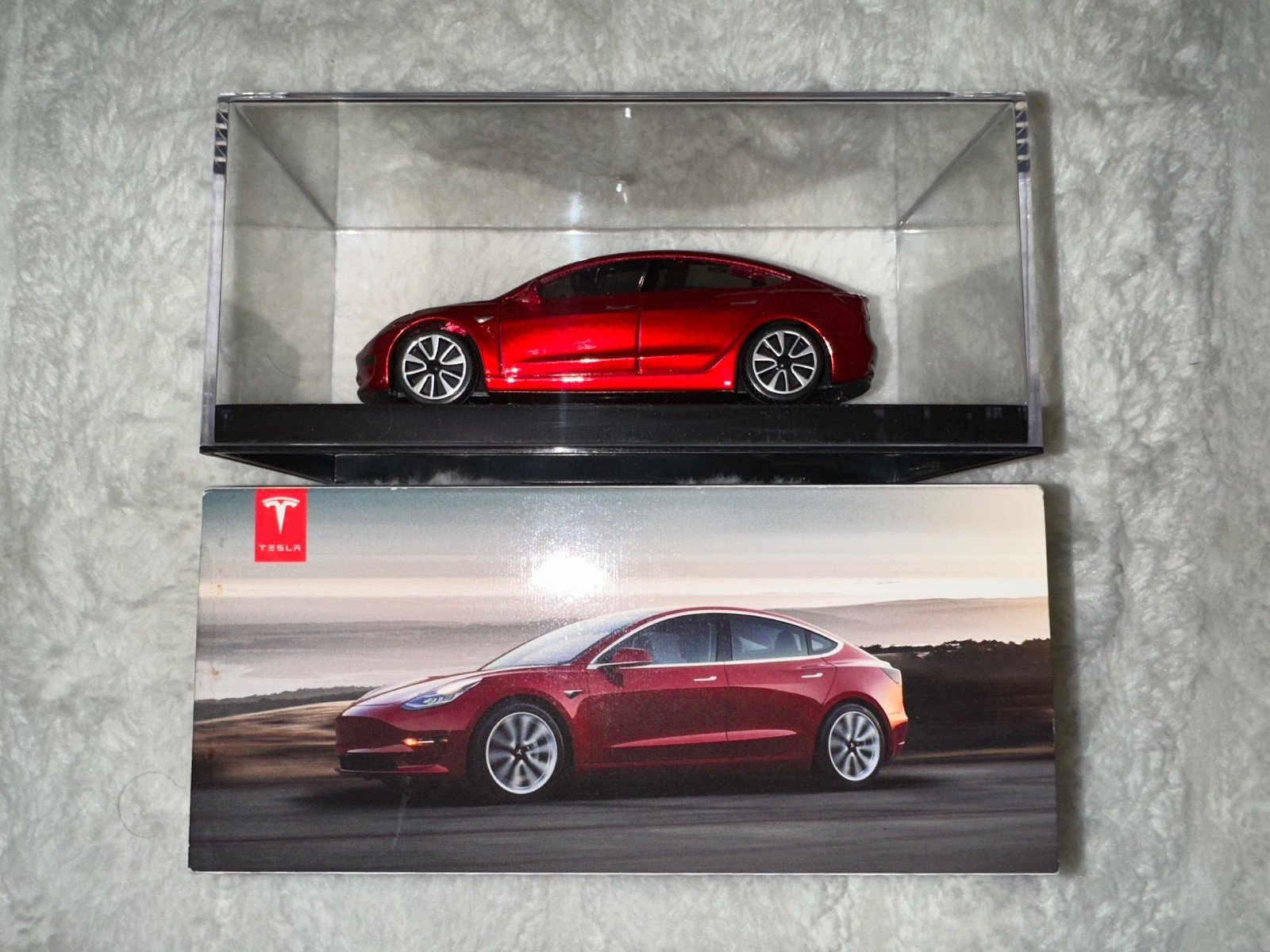 Tesla Model 3 Diecast 1:43 Scale Model Car – Red. New In Box