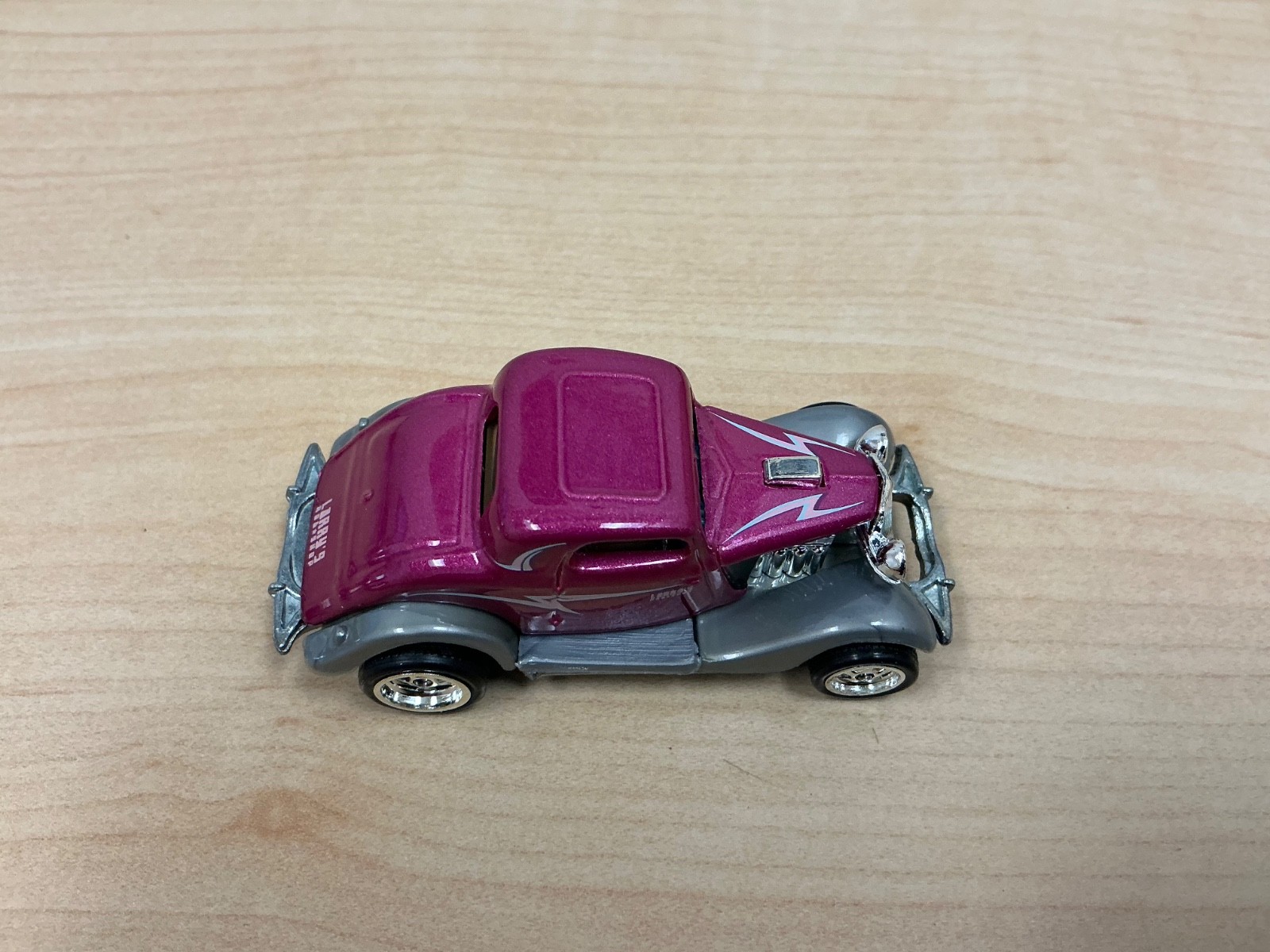 2009 Hot Wheels Larry’s Garage 3 Window ’34 Chase Toys R Us Exclusive NM Loose