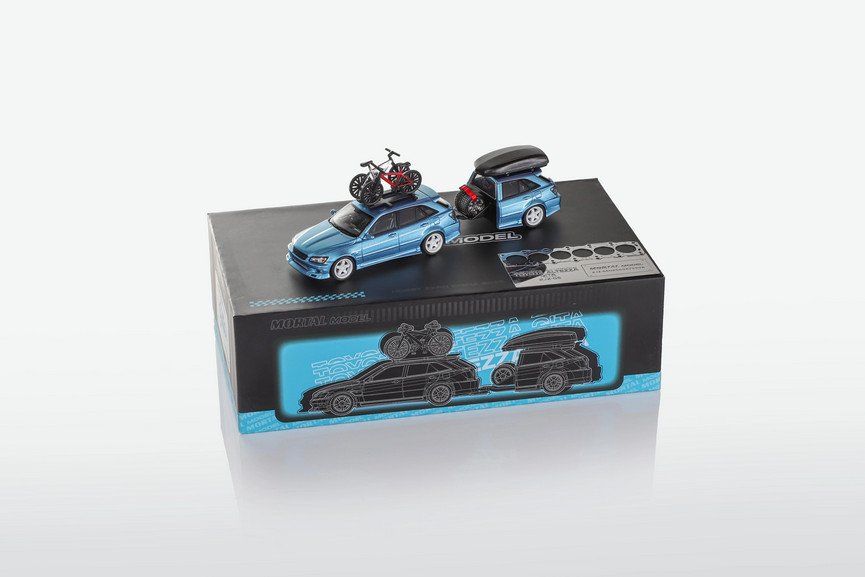 Mortal 1:64 Toyota ALTEZZA IS200 biting shark alloy car model ornaments