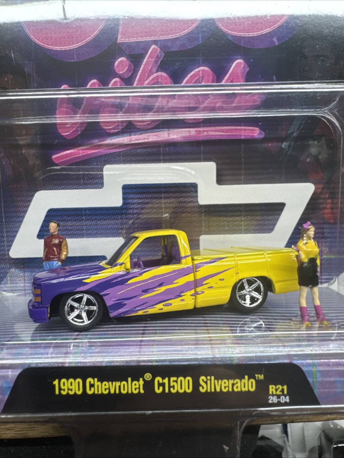 2026 M2 Machines Diorama 1990 Chevrolet C1500 Silverado OBS Vibes 1 of 4500pcs