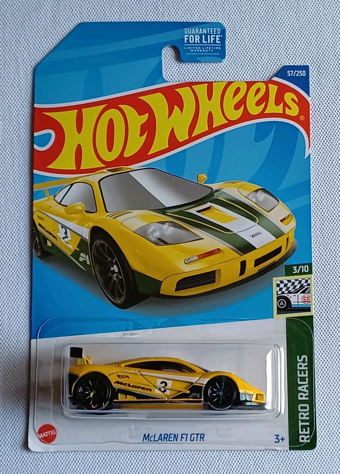 2022 HOT WHEELS *KROGER EXCLUSIVE* *McLAREN F1 GTR* *RETRO RACERS* *VERY RARE*