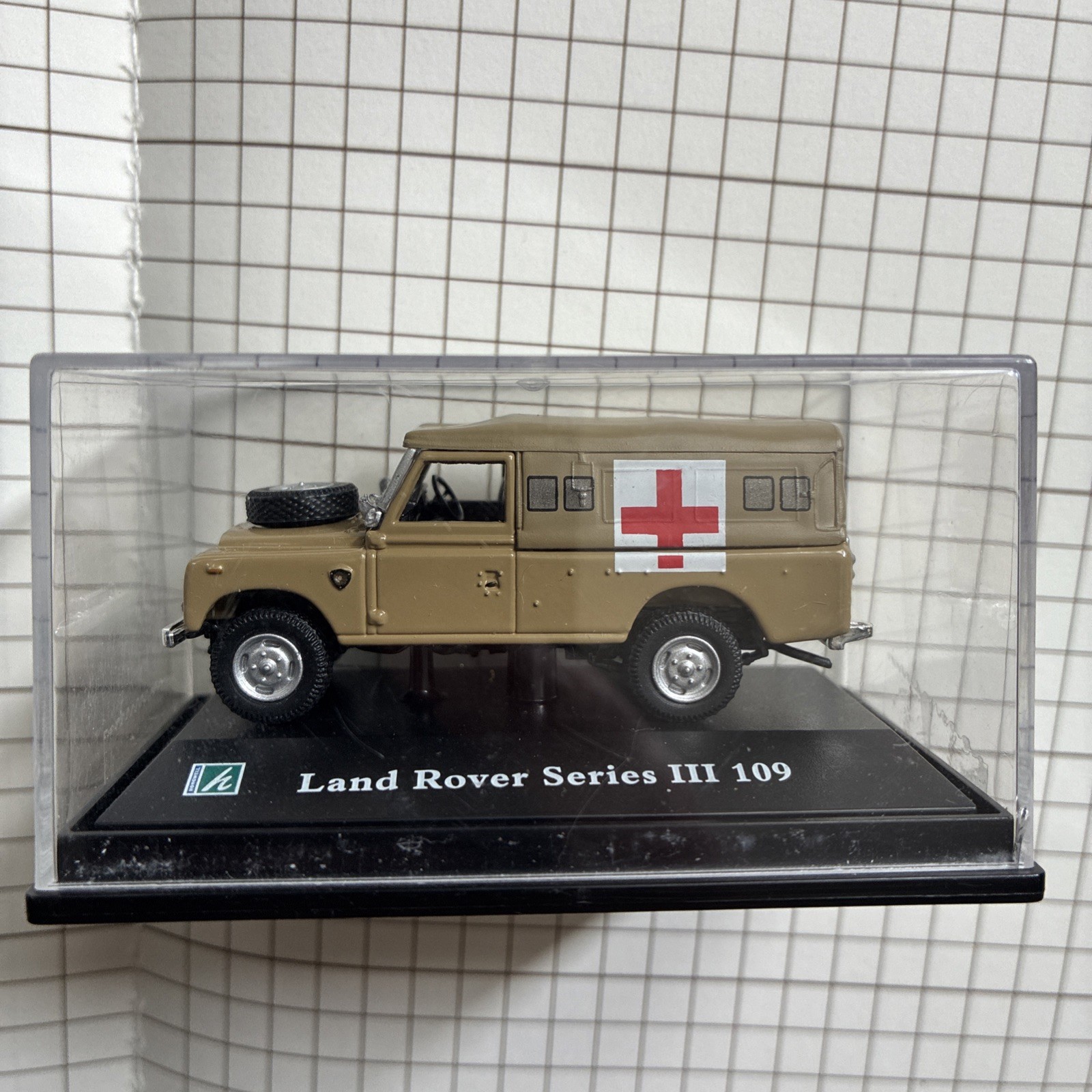 1:72 Cararama – Land Rover Series III 109″ Medical / Army