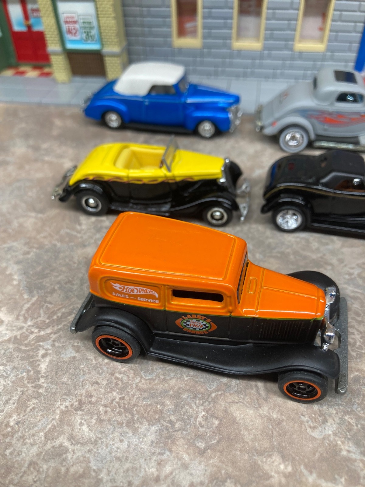 5 Hotwheels Real Riders Ford Street Rods