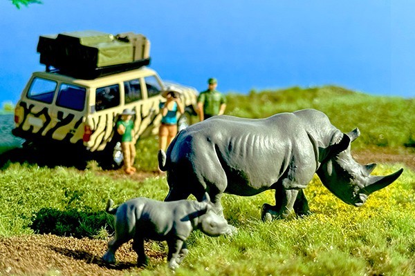 Tomica Limited Vintage NEO Diocolle 64 Carsnap 31a Safari 3 Toyota Land Cruiser