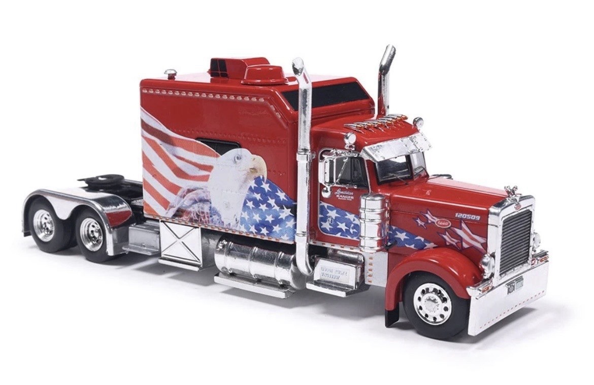 IXO MODELS 2002 PETERBILT 379 CUSTOM SLEEPER 1:64 SCALE