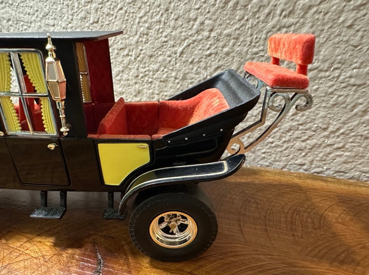 THE MUNSTERS KOACH COACH ERTL 1/18 Scale Die Cast Monster Hot Rod George Barris