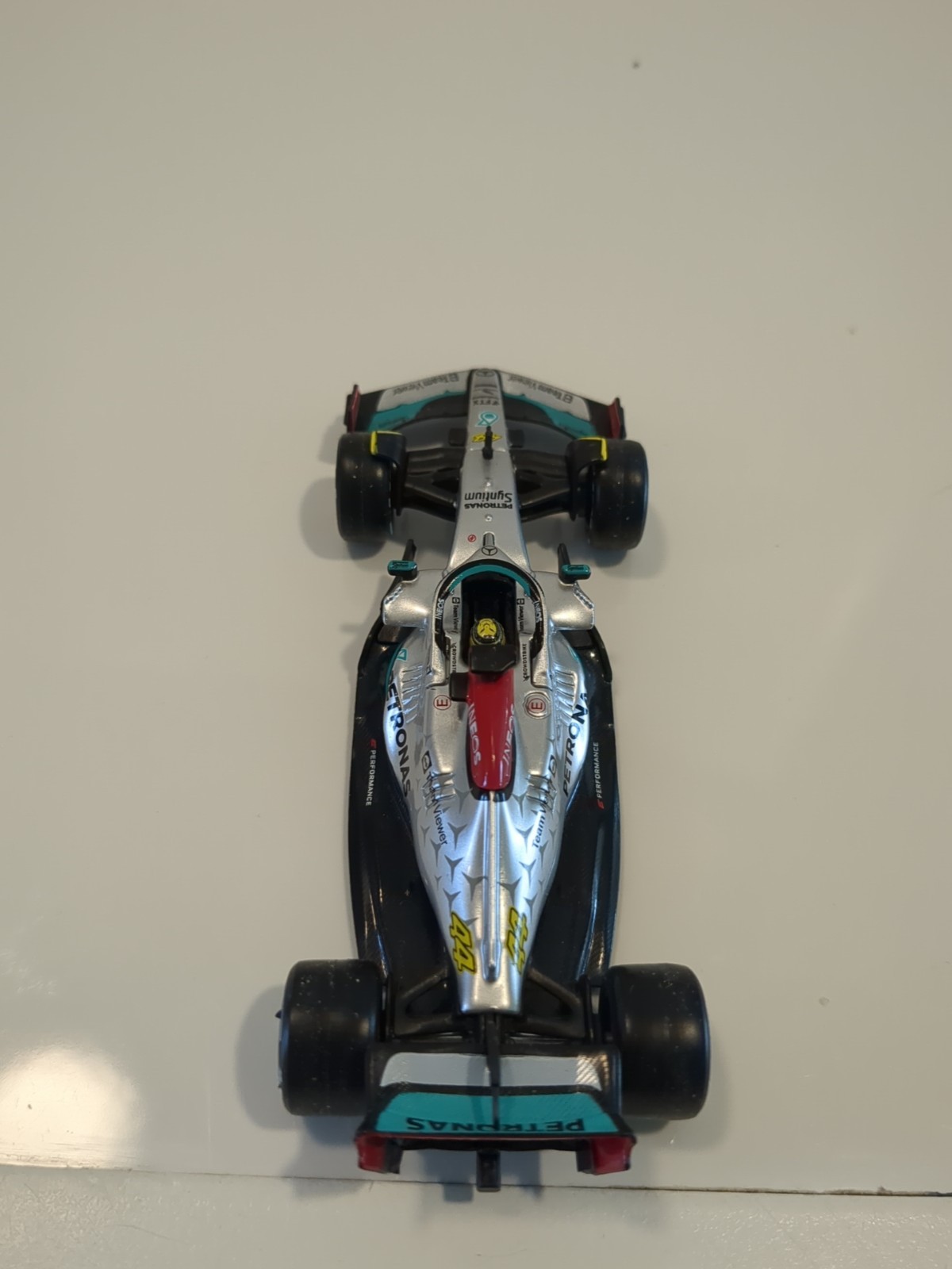 *LOOSE* Bburago 2022 F1 Formula One Mercedes AMG Lewis Hamilton 1/43