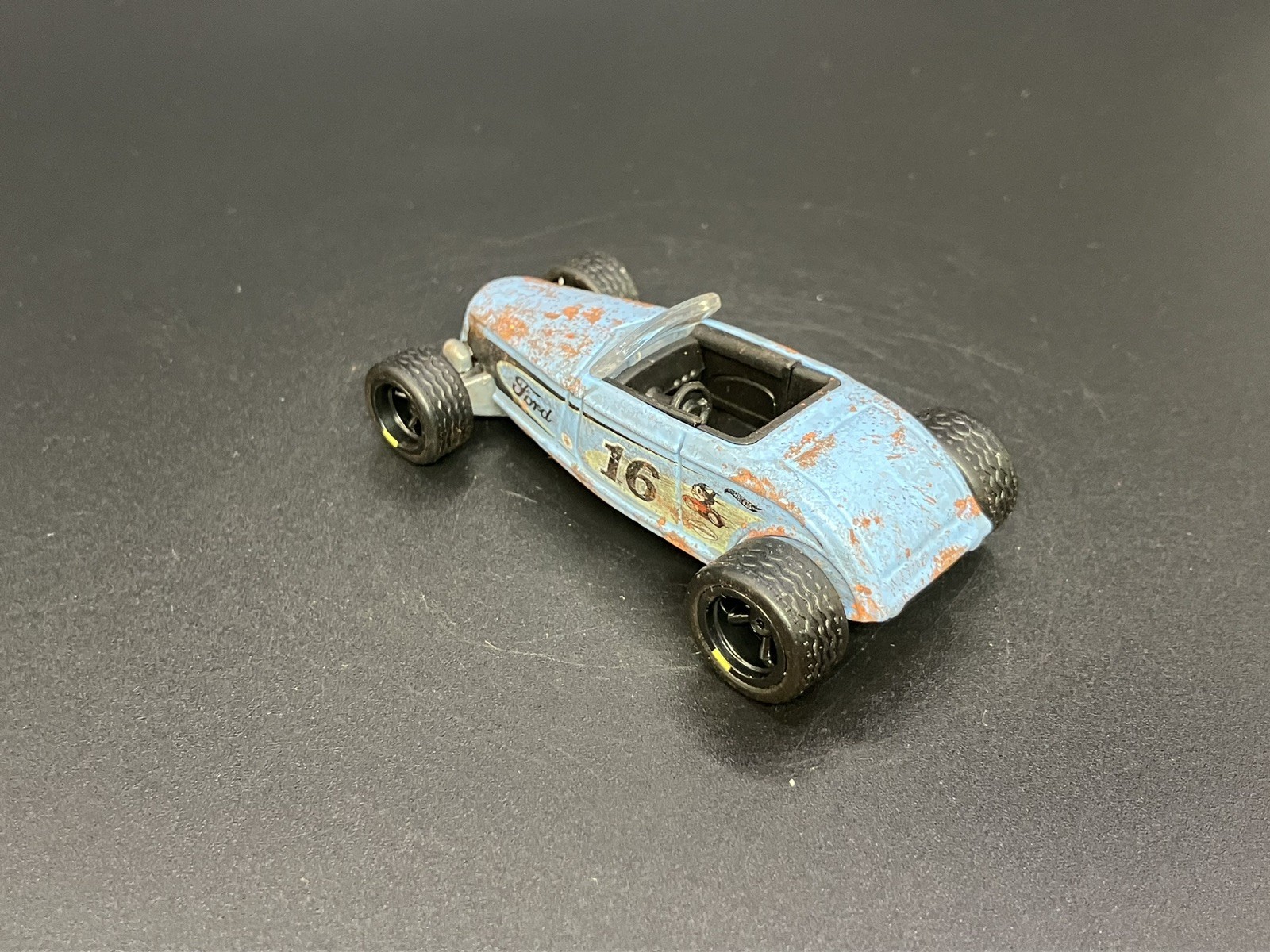 1933 Ford Roadster Weathered Rusty Custom 1/64 Diecast Barn Find Car Hot Wheels