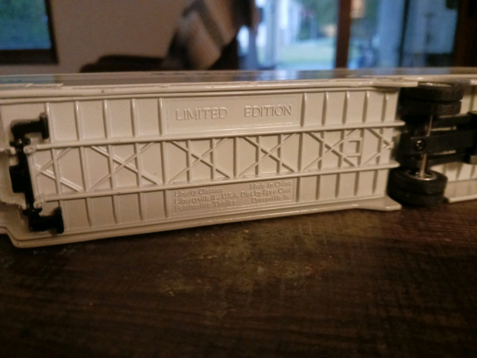 SpecCast Limited Edition Overton’s Semi Trailer 1/64
