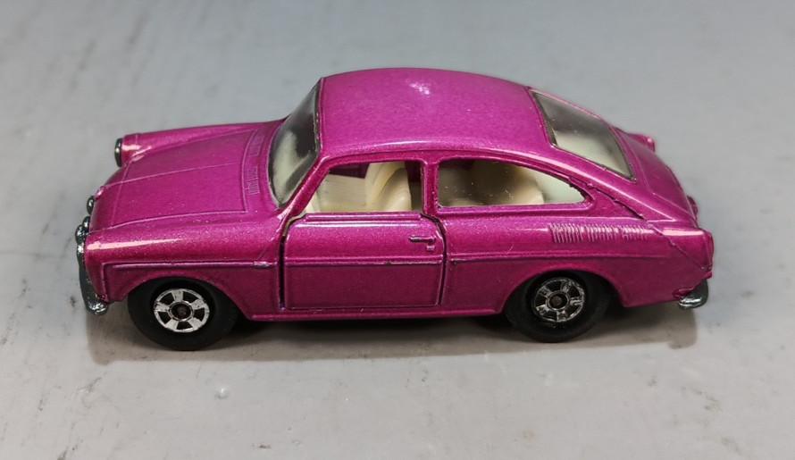 Matchbox Lesney Superfast MB67 Purple Volkswagen 1600TL w/F2 Box