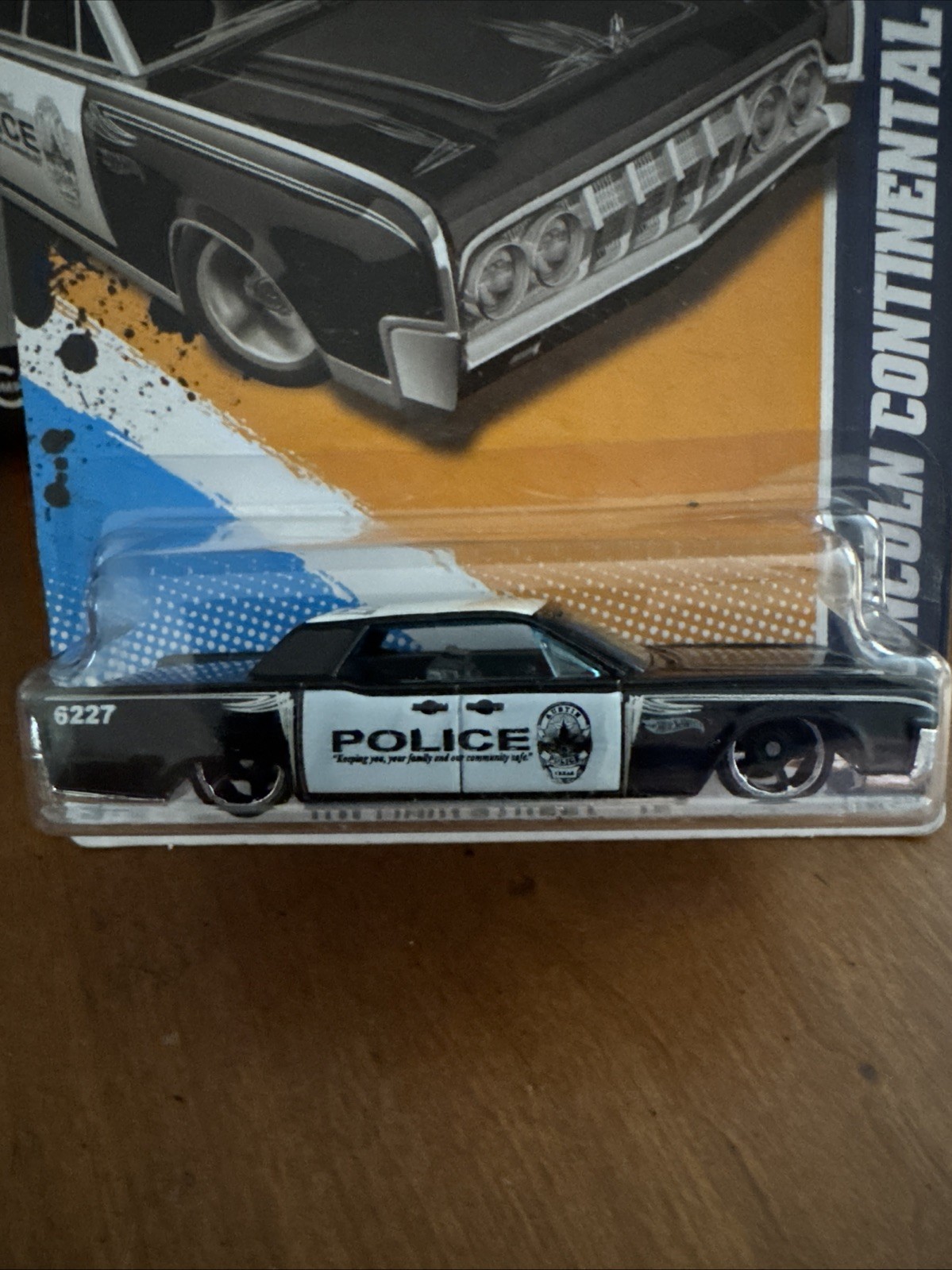 Hotwheels 64 Lincoln Continental HW Main Street ‘12 Read Description