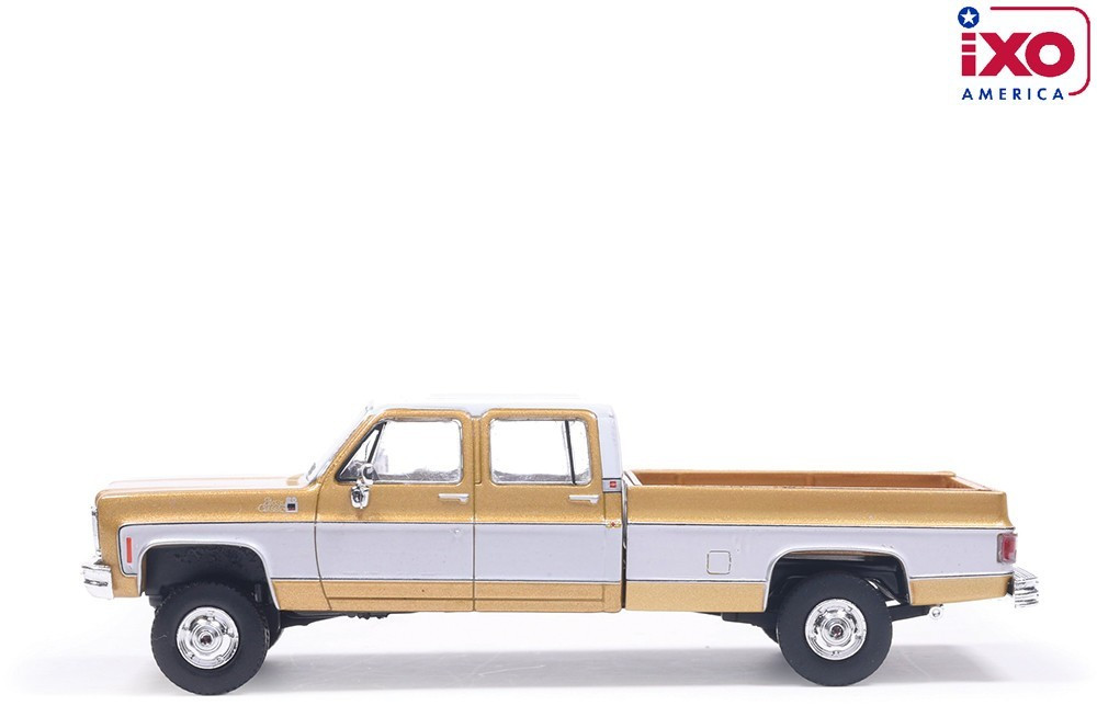 IXO AMERICA 1:64 1975 GMC SIERRA CLASSIC – YUBA GOLD – IA64012