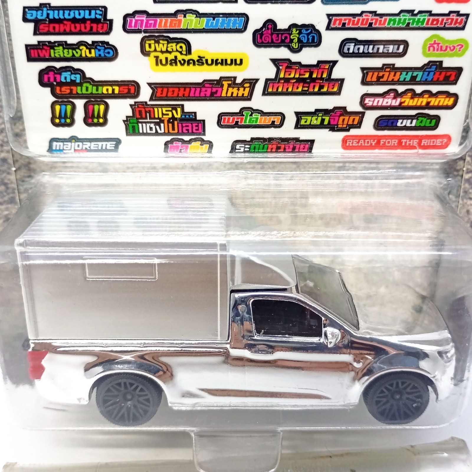 Majorette Isuzu Dmax Spark with Box Truck Chrome Silver 1:61 (3″) in Package