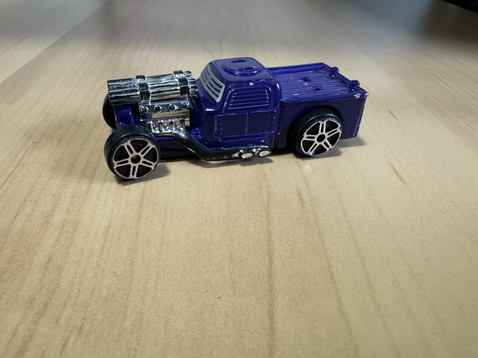 Maisto Diecast Leadslinger Purple Vintage SL2