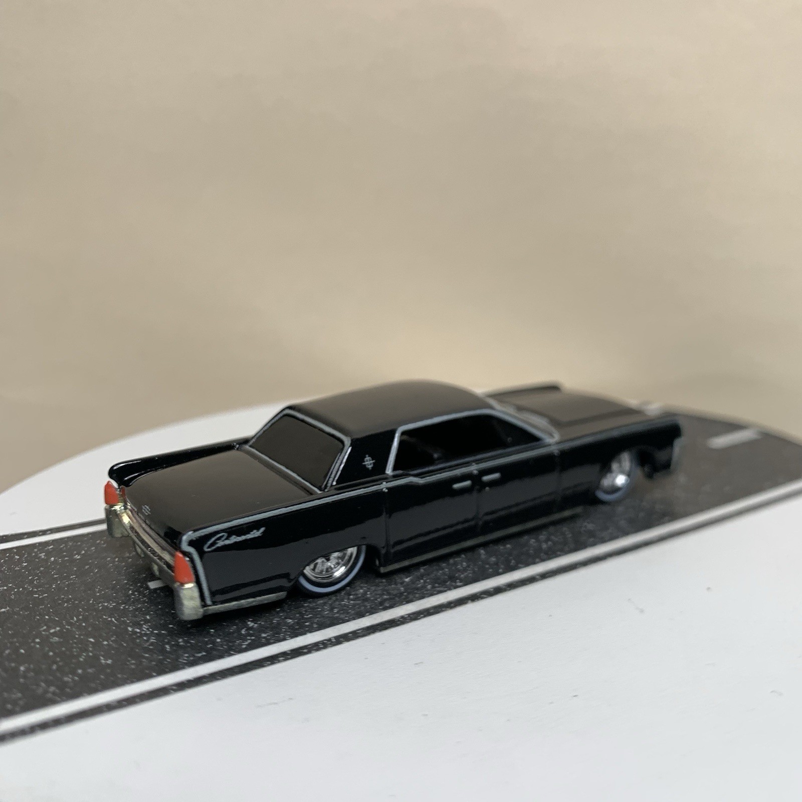 Hot Wheels Premium Pop Culture The Matrix 1964 Lincoln Continental Black 1:64 NM