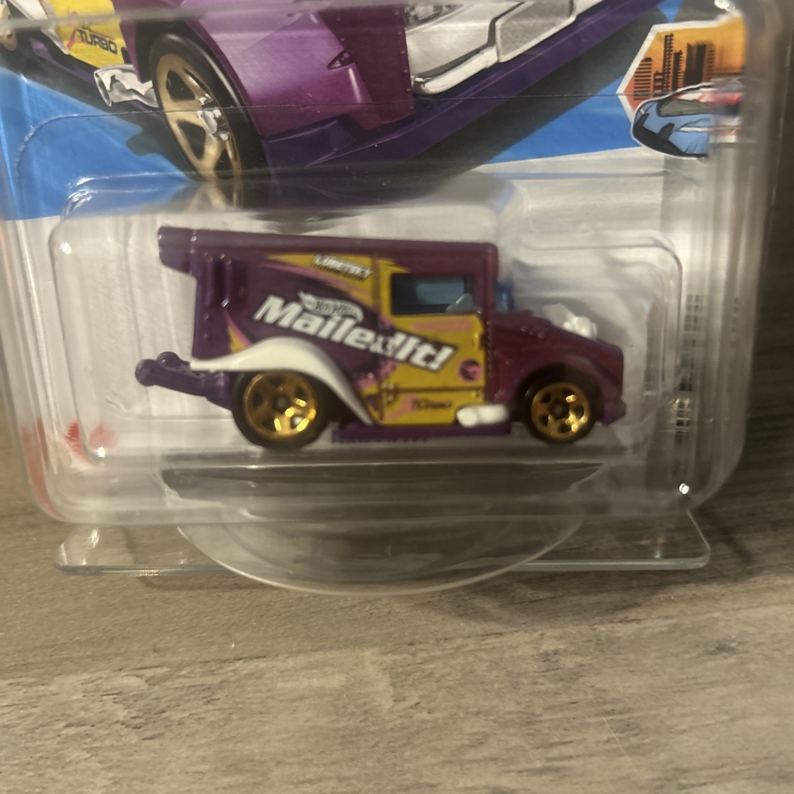 Hot Wheels Mailed It! Treasure Hunt In Protector