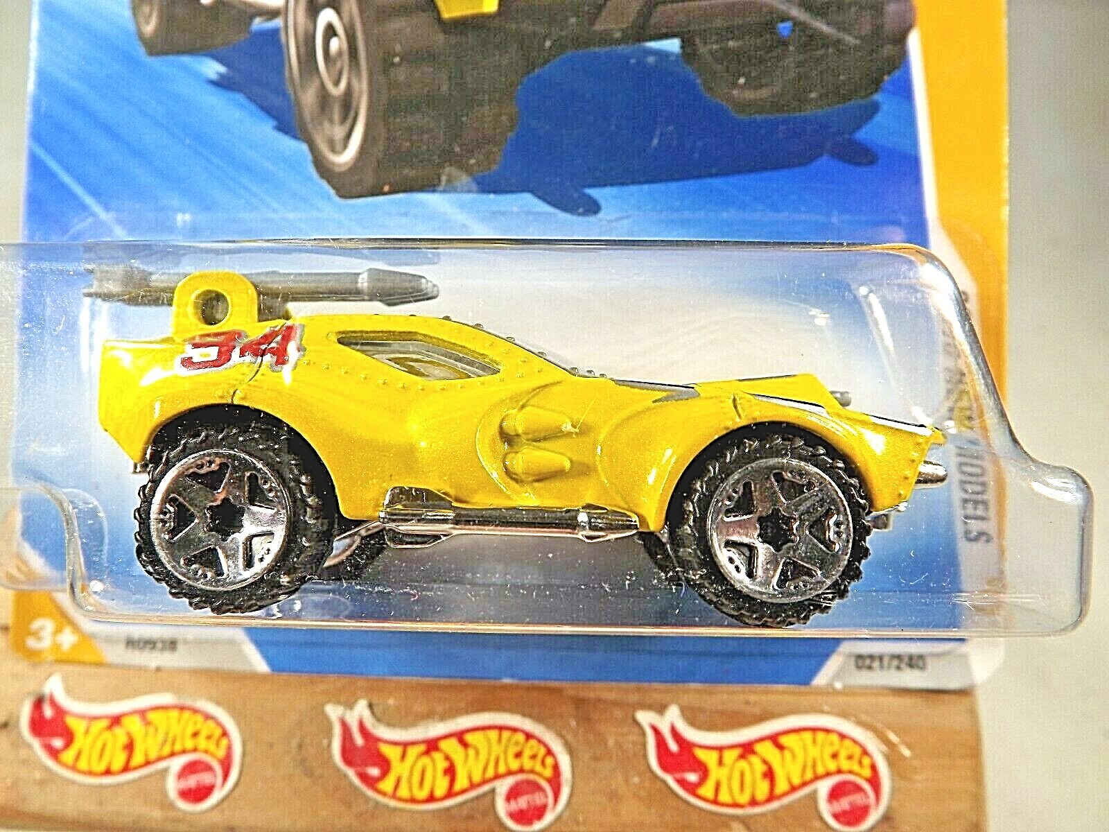 2010 Hot Wheels #21 New Models 21/44 STING ROD II Yellow Variant w/Chrome ORUT5s
