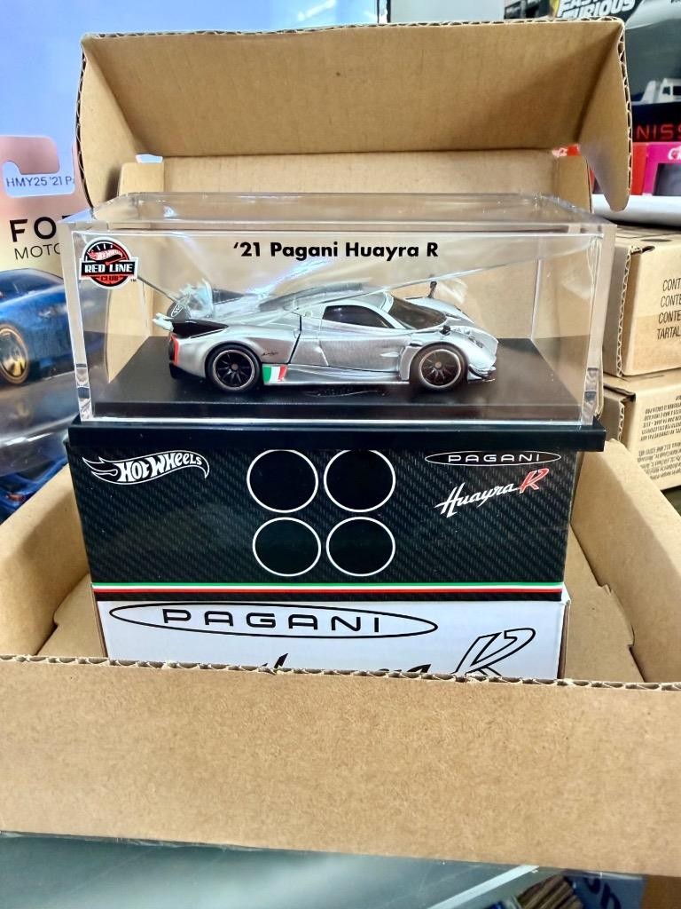 NEW Hot Wheels RLC ’21 Pagani Huayra R Die Cast Car. Pearl Silver JCP22