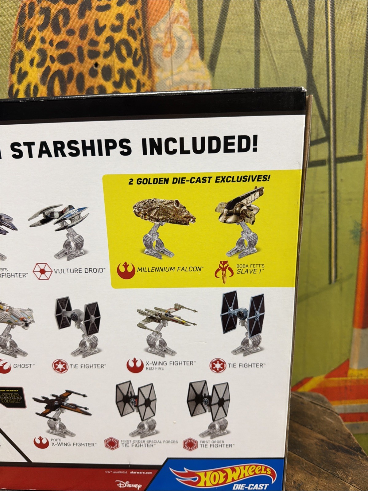 HOT WHEELS DIECAST DISNEY STAR WARS HERO & VILLAIN STARSHIPS 11 PACK FIGURE RARE