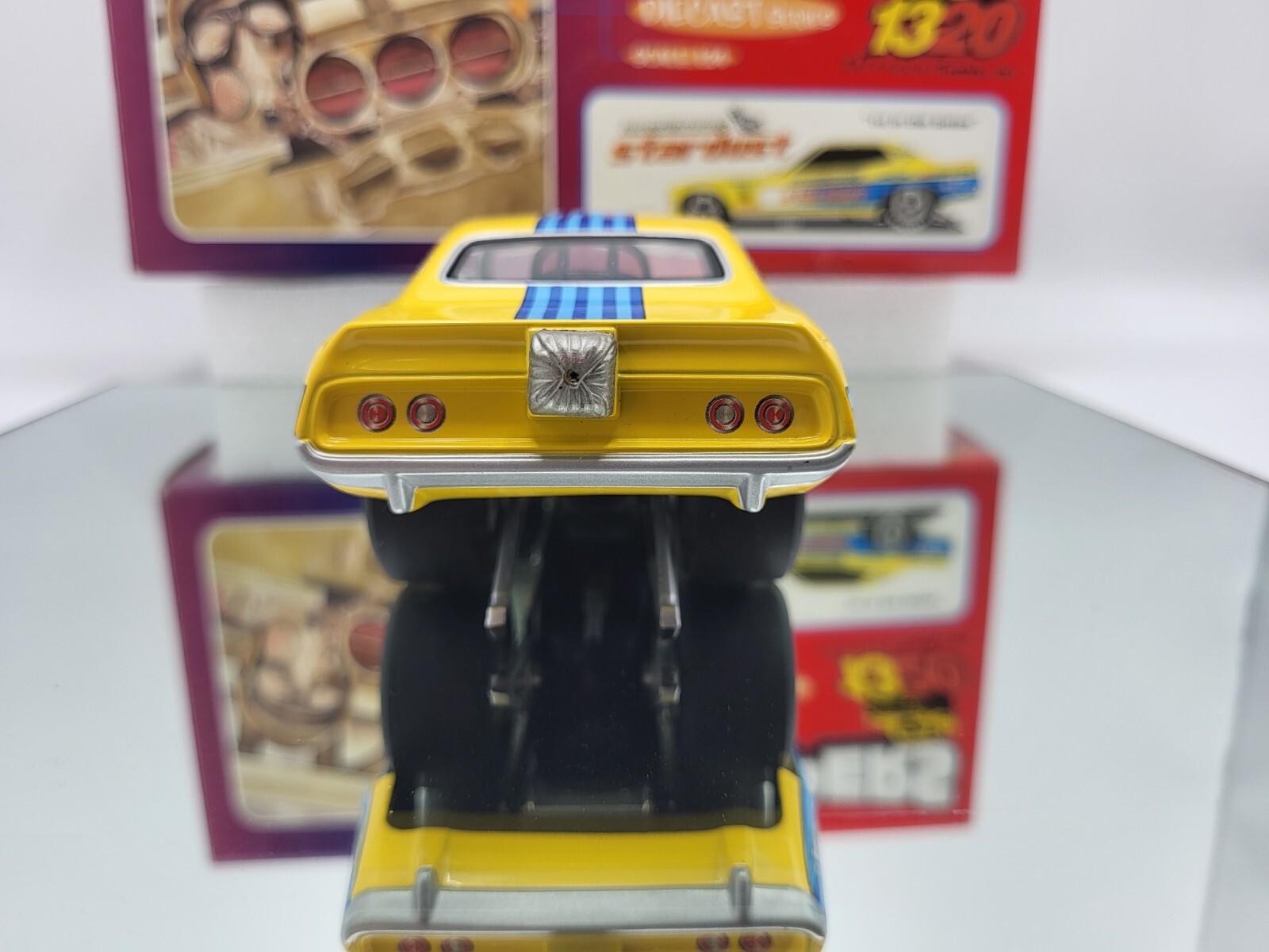 1320 THE FLOPPERS 1971 PLYMOUTH CUDA DON SCHUMACHERS “STARDUST” 1:24 SCALE **MIB