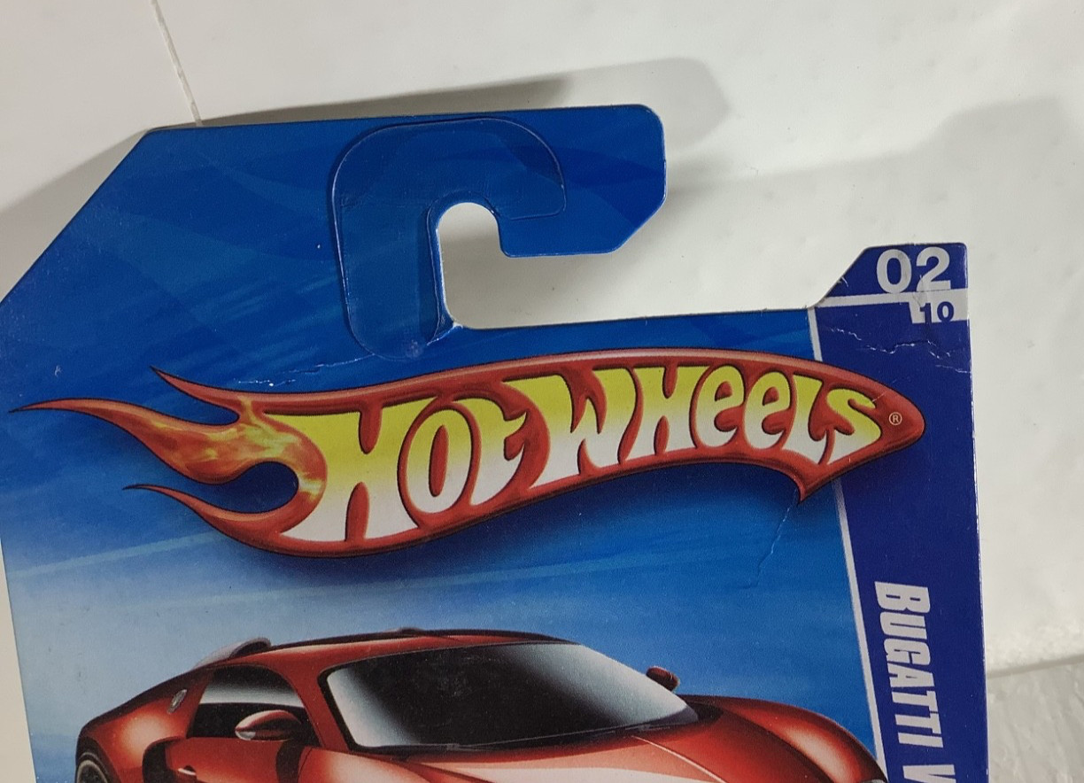 Hot Wheels Bugatti Veyron Red Metallic #160/240 Hot Auction 2010 Sealed RARE