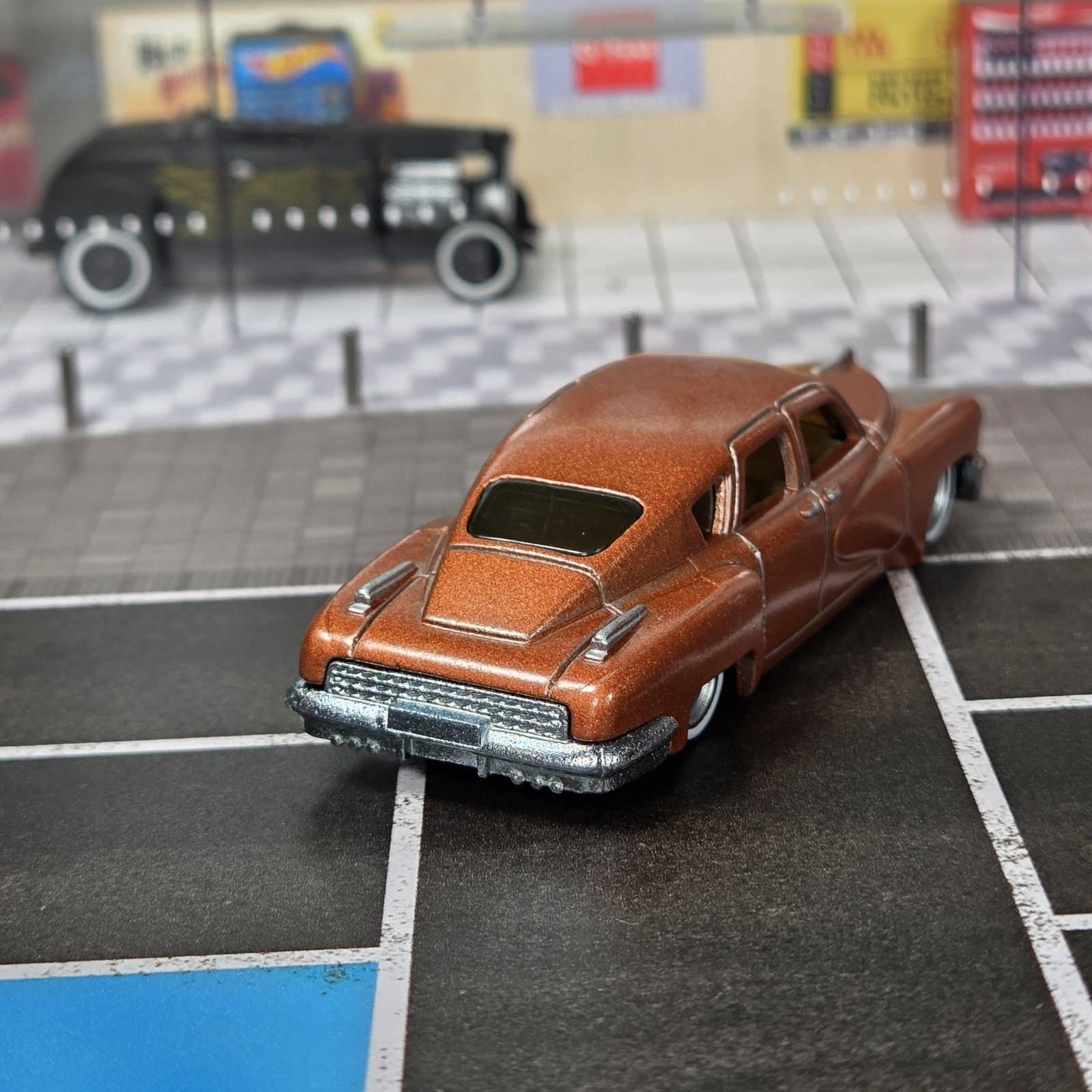 Hot Wheels 2012 Boulevard Ahead Of Its Time Tucker Torpedo Copper Real Riders