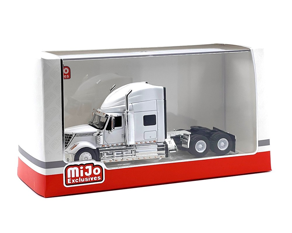 IXO MODELS 1:64 SCALE – WHITE – 2010 INTERNATIONMAL LONESTAR SLEEPER SEMI-TRUCK