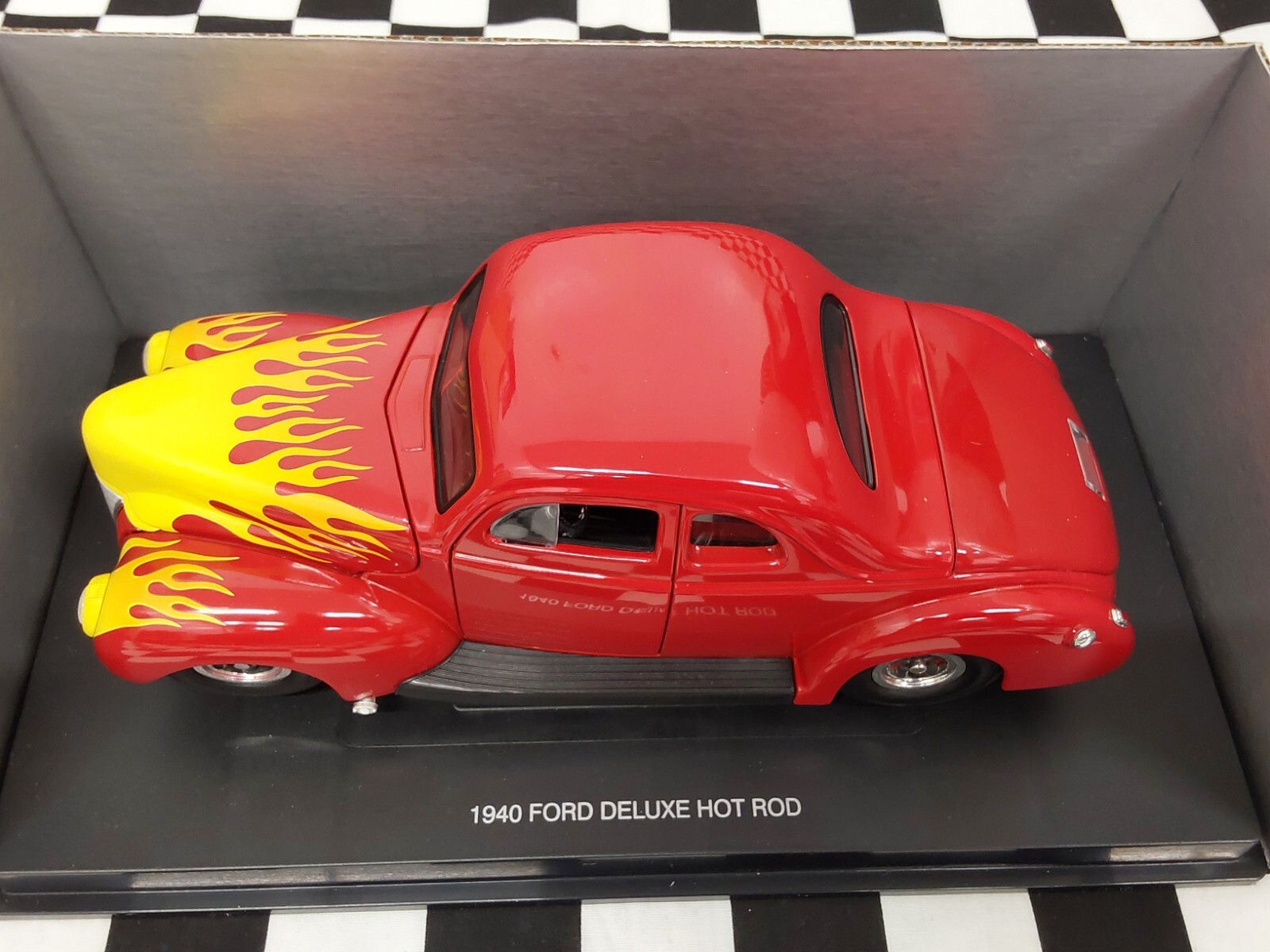 1940 Ford Deluxe Hot Rod Coupe Flathead V-8 Tri-Power Eagle’s Race 1/18 scale