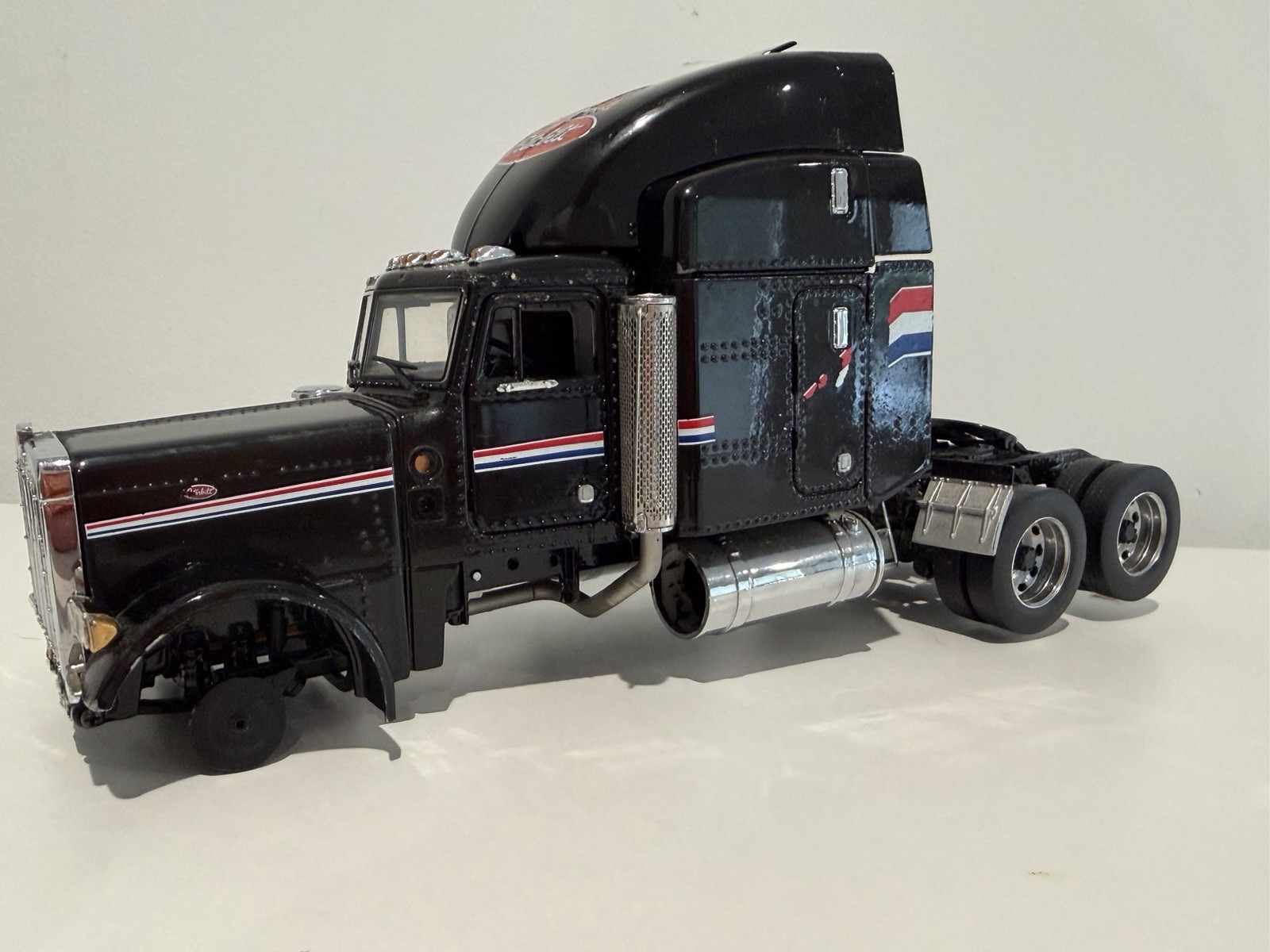 Peterbilt Truck Tractor Trailer Unit in Black by Franklin Broken