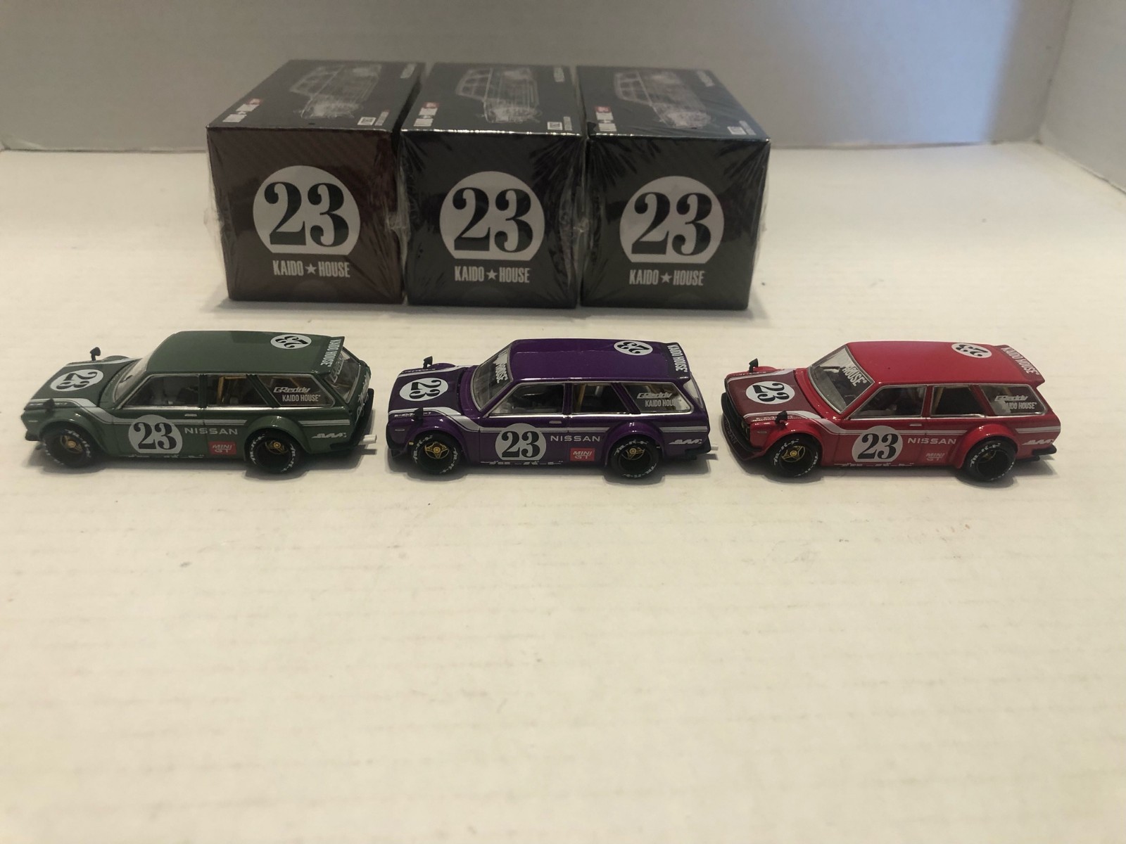 1:64 MINI GT Kaido House Datsun 510 Wagon Carbon Fiber V1 V2 V3 Set of 3
