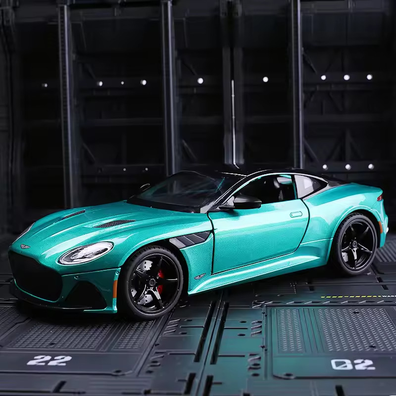 1:24 Aston Martin DBS Superleggera Diecast Alloy Car Model Sports Toy Gift