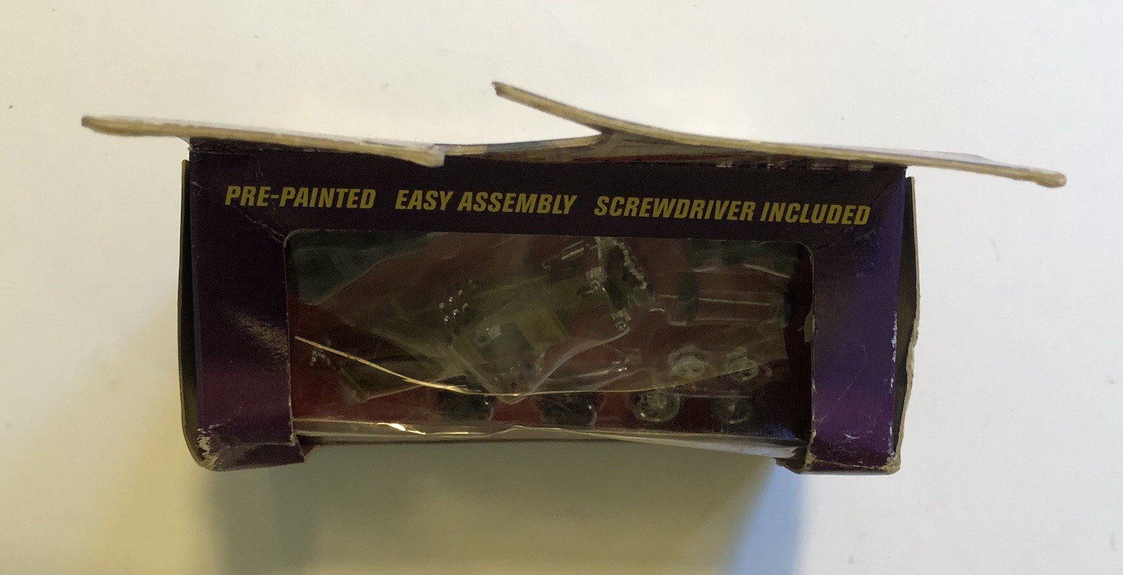 SEALED CONTENTS 2002 JOHNNY LIGHTNING THE MUNSTERS Drag-U-La DIE-CAST MODEL KIT