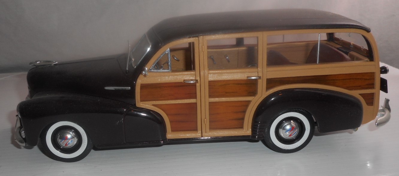 1948 Chevrolet Fleetmaster Woody Paneled Truck diecast 1/18 Maisto 12″ L x 4″ H