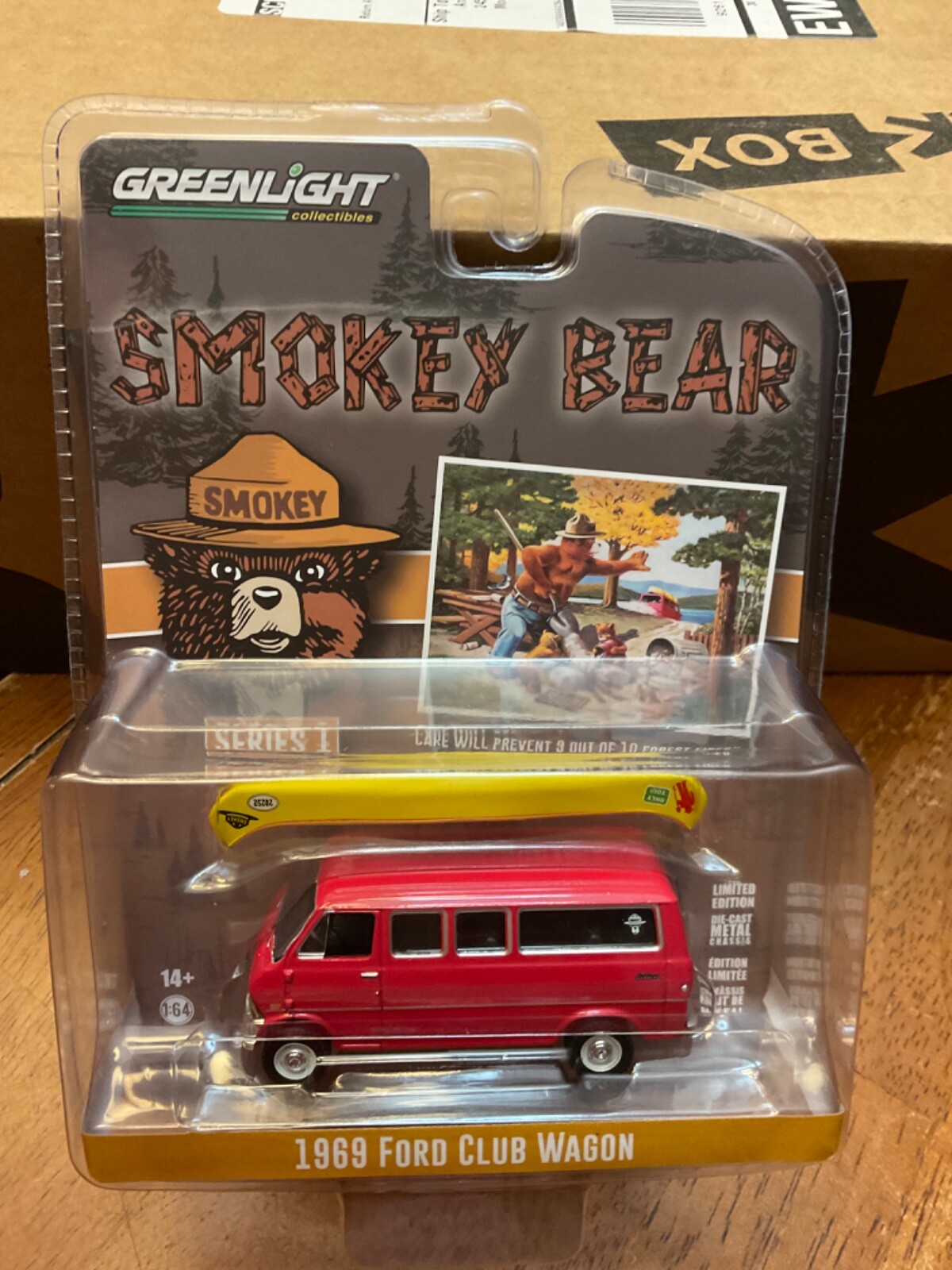 Greenlight Smokey Bear series 1969 Ford Club Wagon van with Canoe