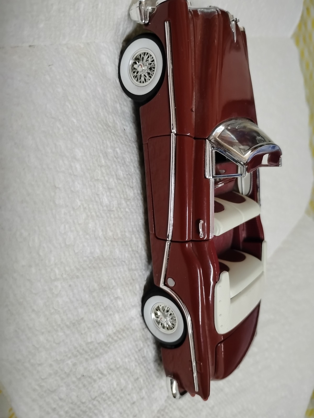 Signature Models 1953 Buick Skylark Convertible 1/43 Scale Diecast Loose