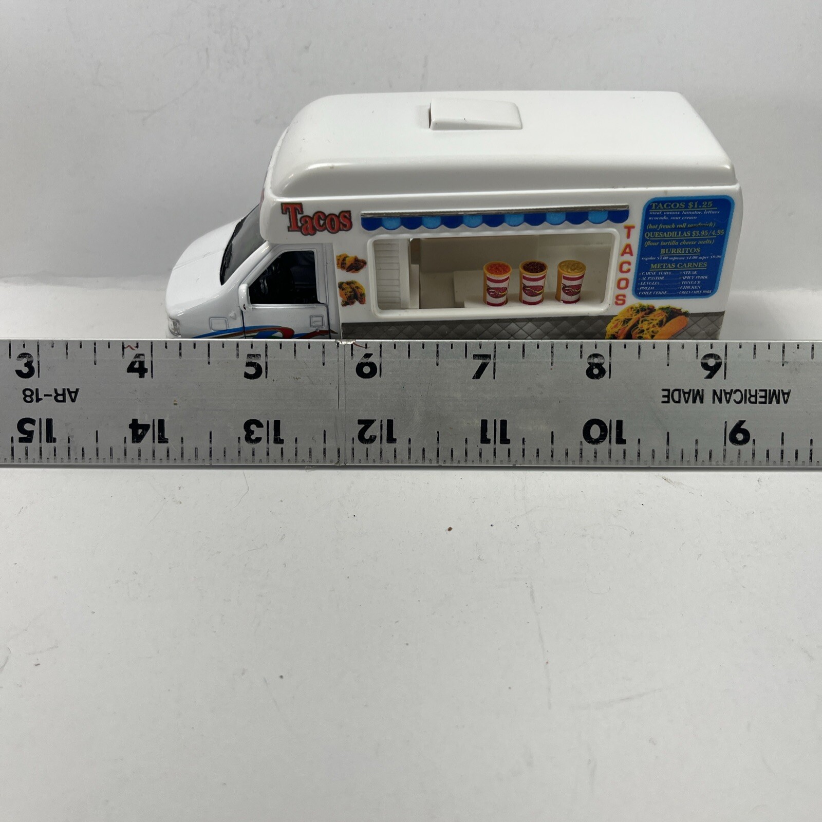 Kinsfun Taco Food Truck Diecast Cab Plastic Body Pullback Action Doors Open 5”