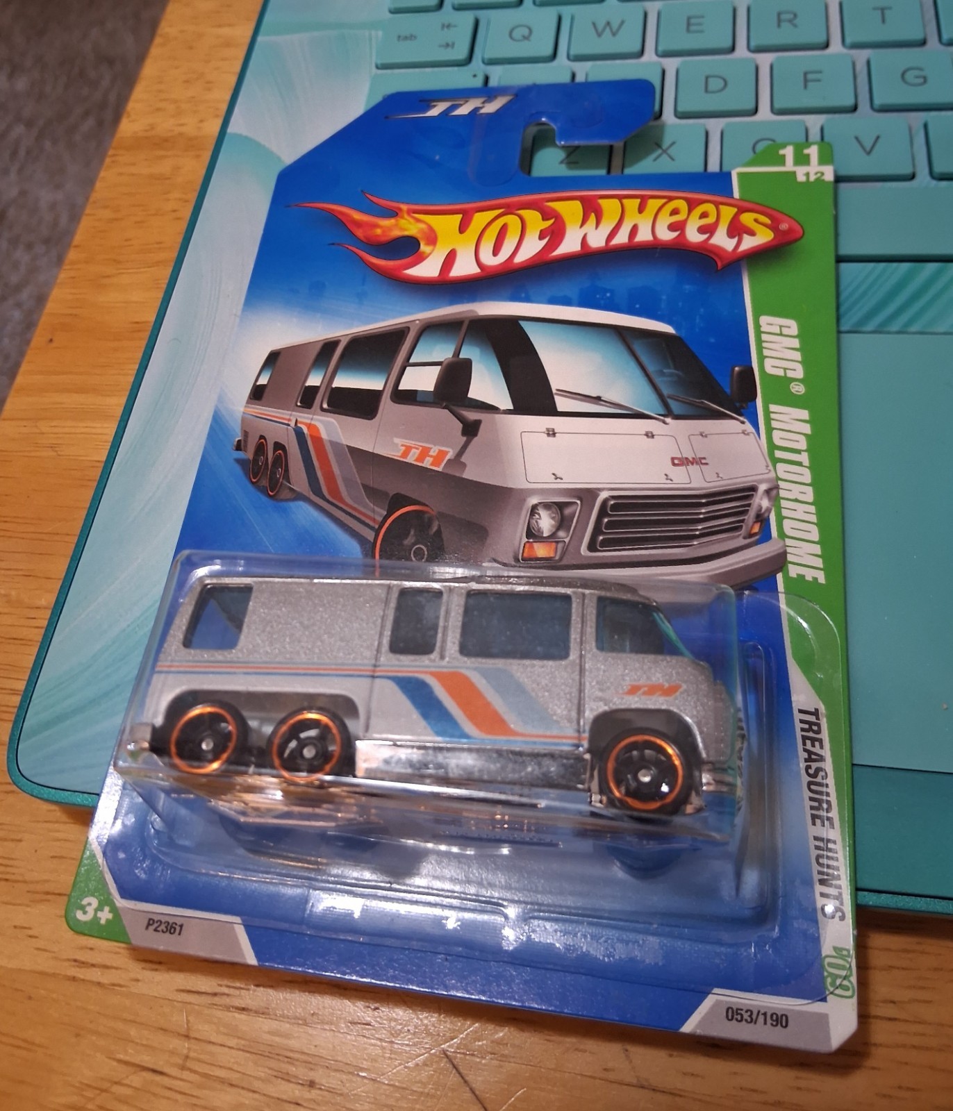 Hot Wheels 2009 Treasure Hunts – GMC Motorhome 1972 – Mint on Card