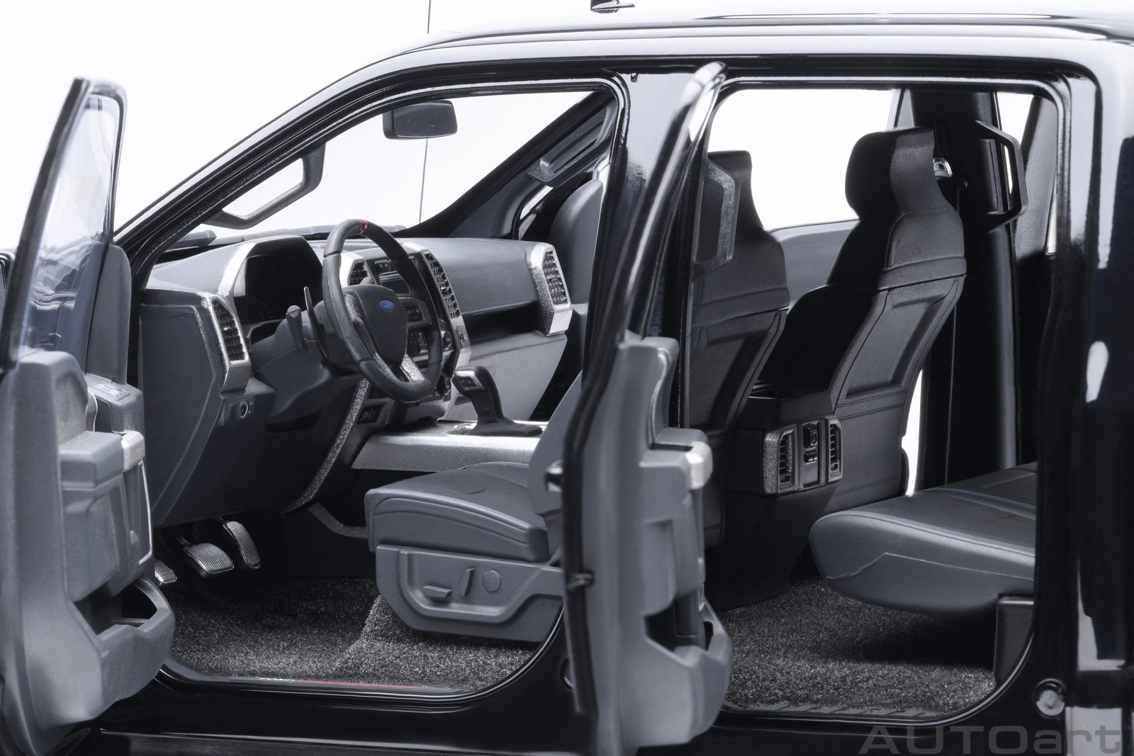 2019 Ford F-150 Raptor Supercrew Agate Black in 1:18 scale by AUTOart