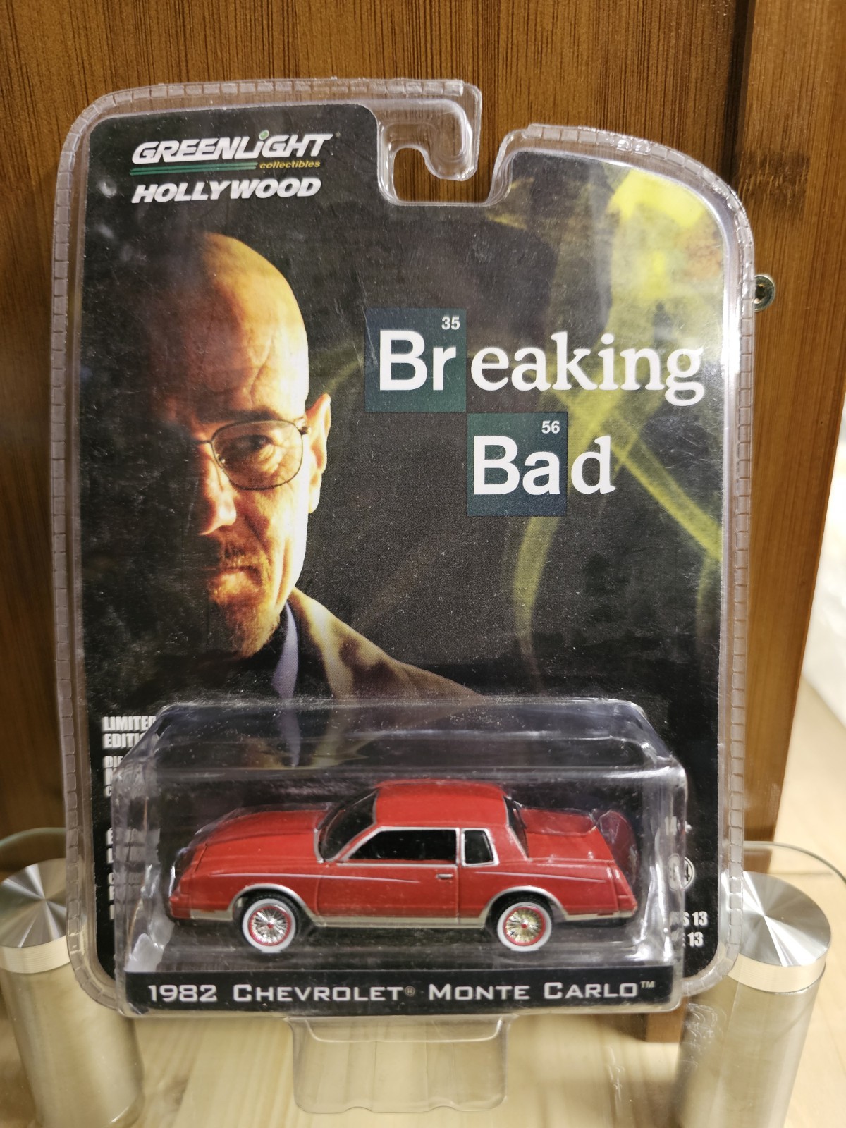 GreenLight 1982 Chevrolet Monte Carlo Red Hollywood Series 13 Breaking Bad