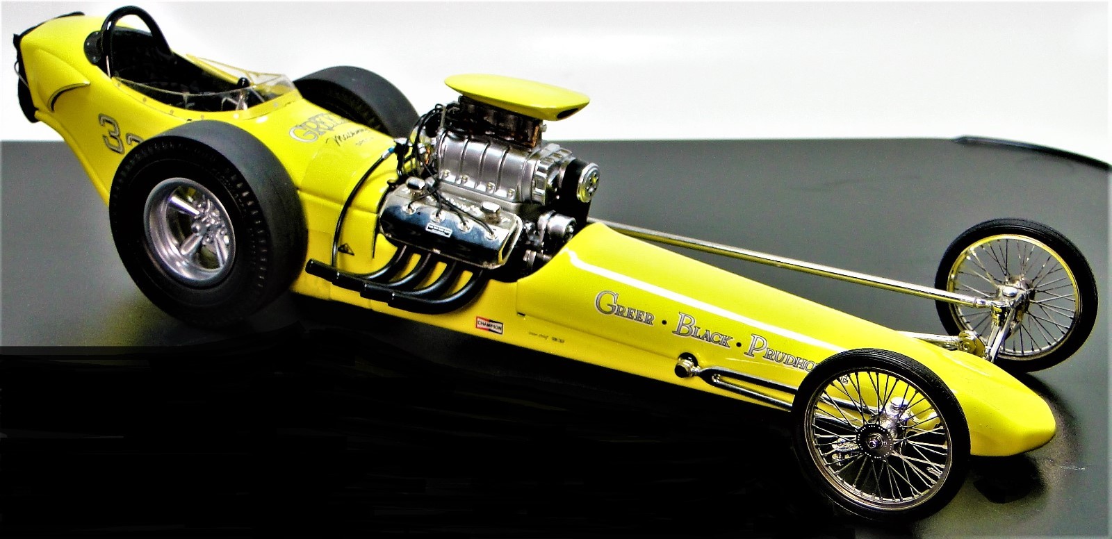 Dragster Race Car Classic Custom Hot Rod Racer Promo Model Drag Carousel Yel1 18