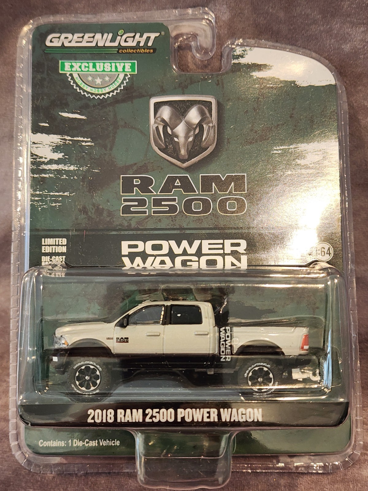 GREENLIGHT 1:64 Hobby Exclusive 2018 RAM 2500 POWER WAGON Gray 30014 New Sealed