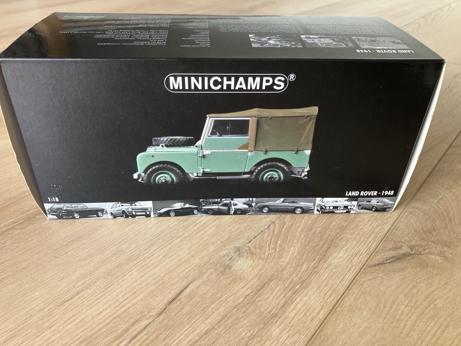 Minichamps 1948 Vintage Series 1 Land Rover Bronze Green 1:18 Scale