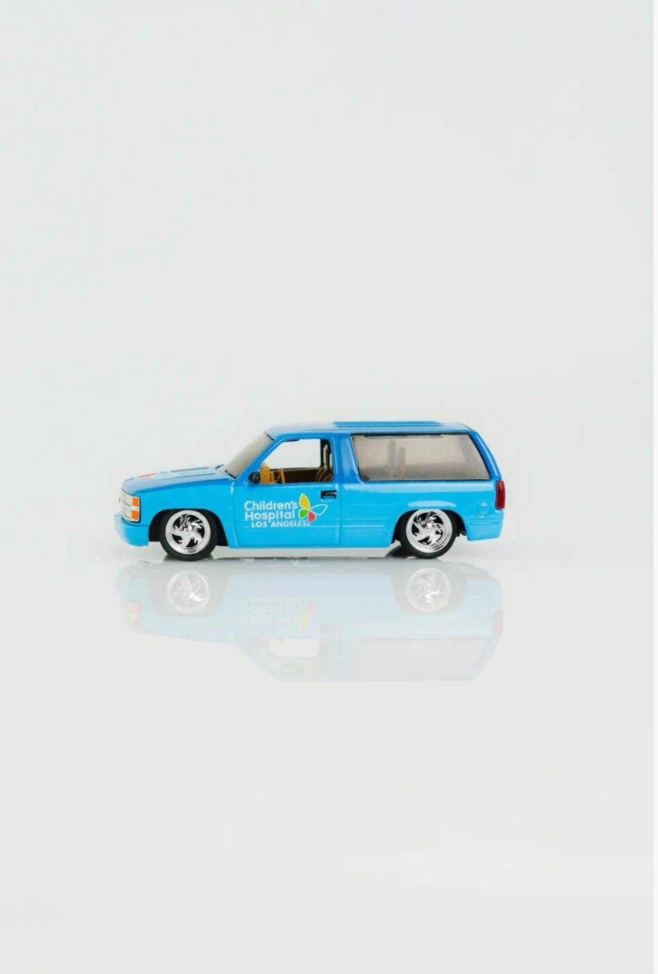 M2 Machines Children’s Hospital 1997 Chevrolet Tahoe S153 Chevy GMC 1 of 2000pcs