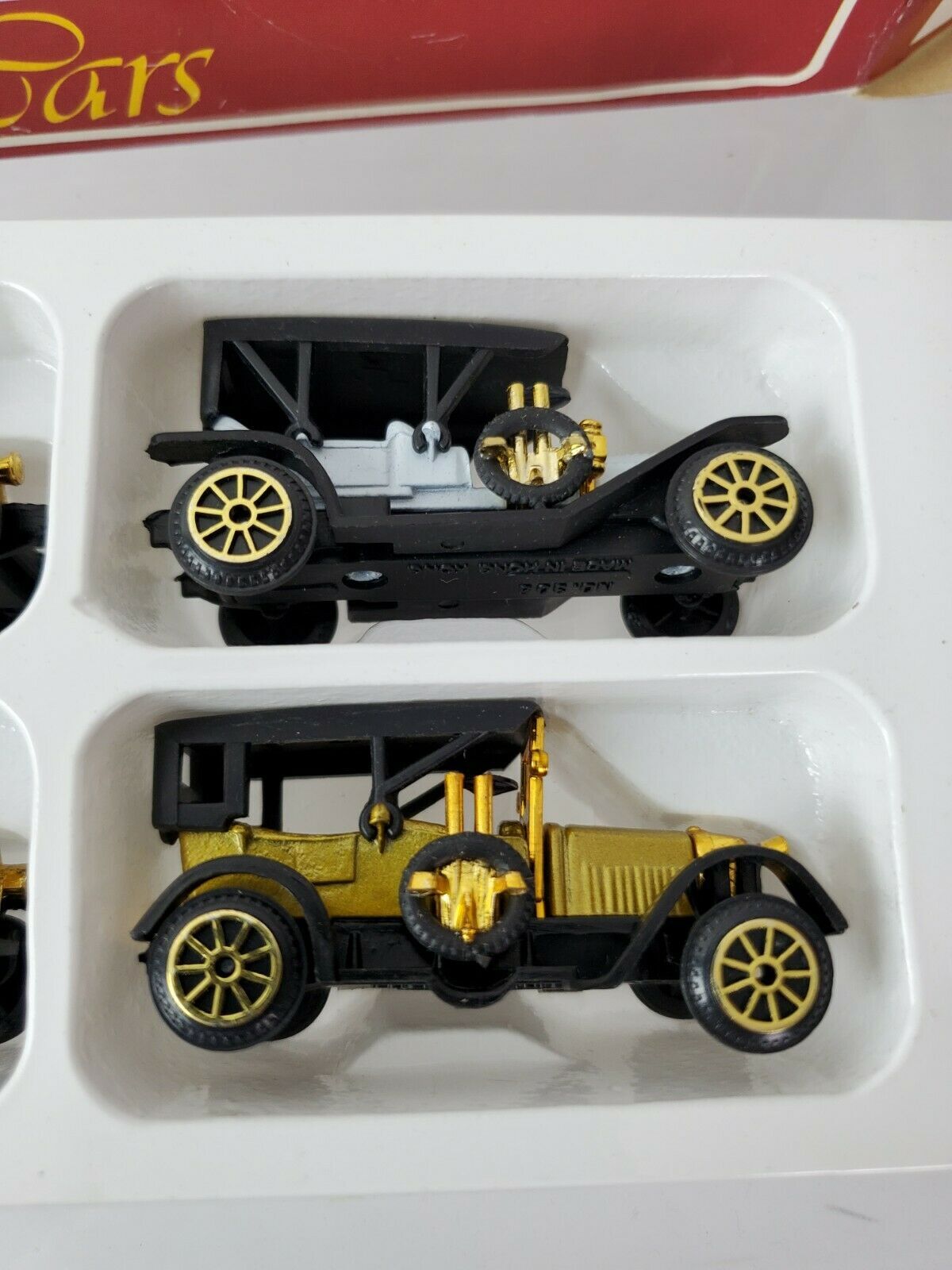 Die Cast Metal Vintage Classic Cars Set of 6 in Box Collectible Holiday Decor