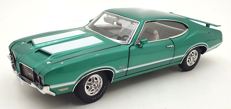 ACME Models 1/18 Scale A1805602 – 1972 Oldsmobile 442 W30 – Green