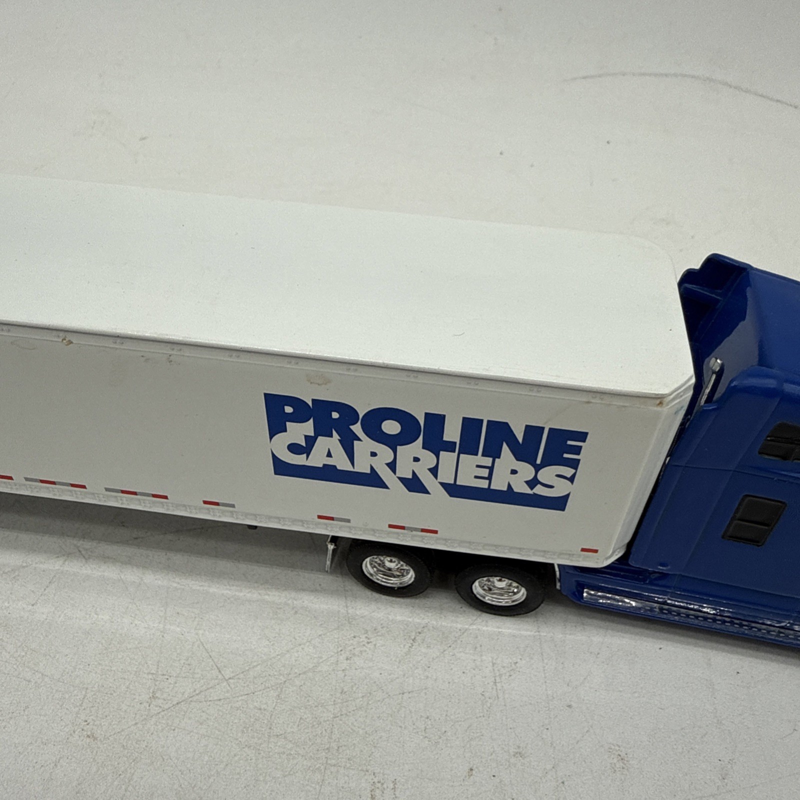 ProLine Carriers SpecCast Semi Truck Replica 1:84 W/Box