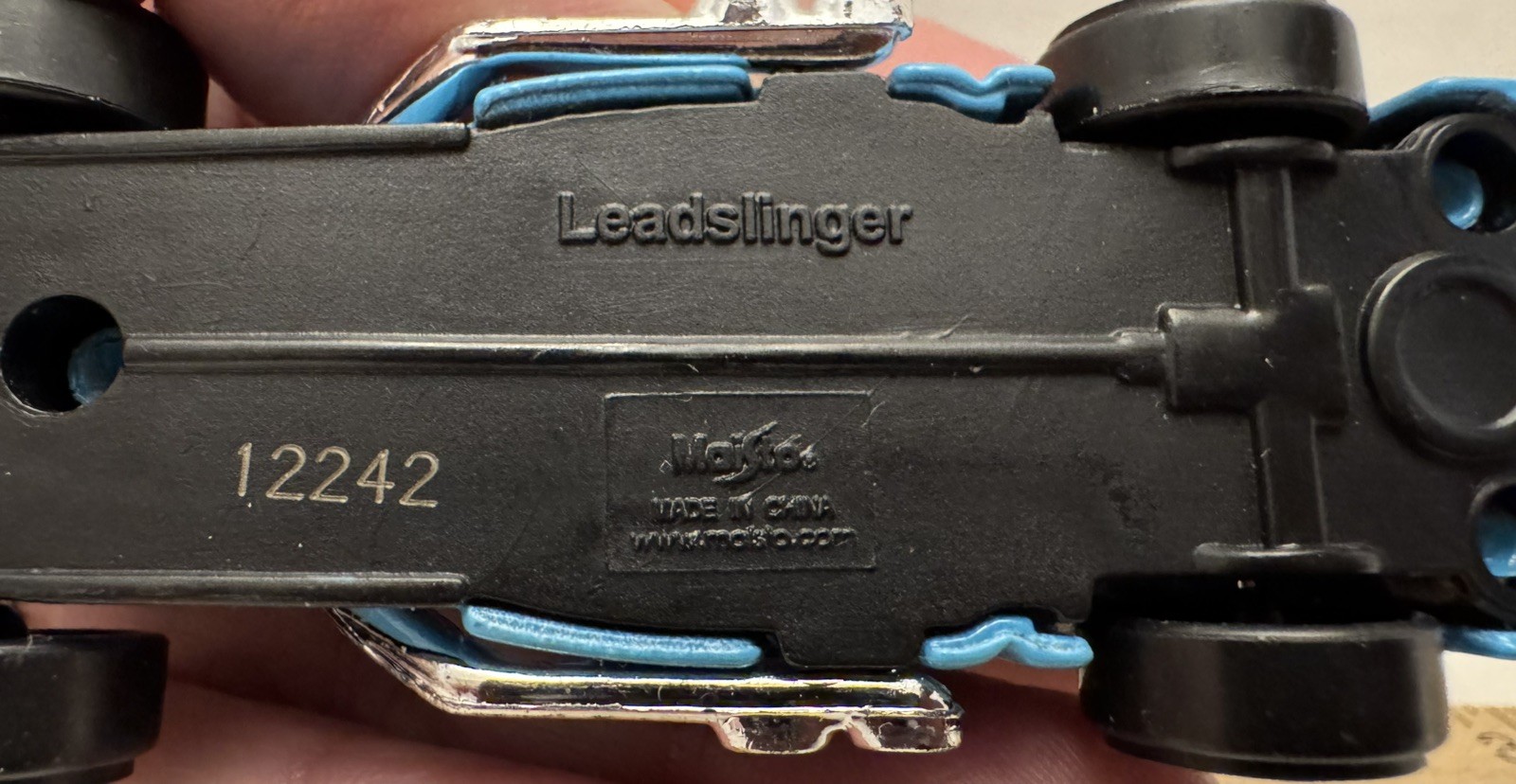 Collectible Maisto 12242 Adventure Force Leadslinger Blue Loose