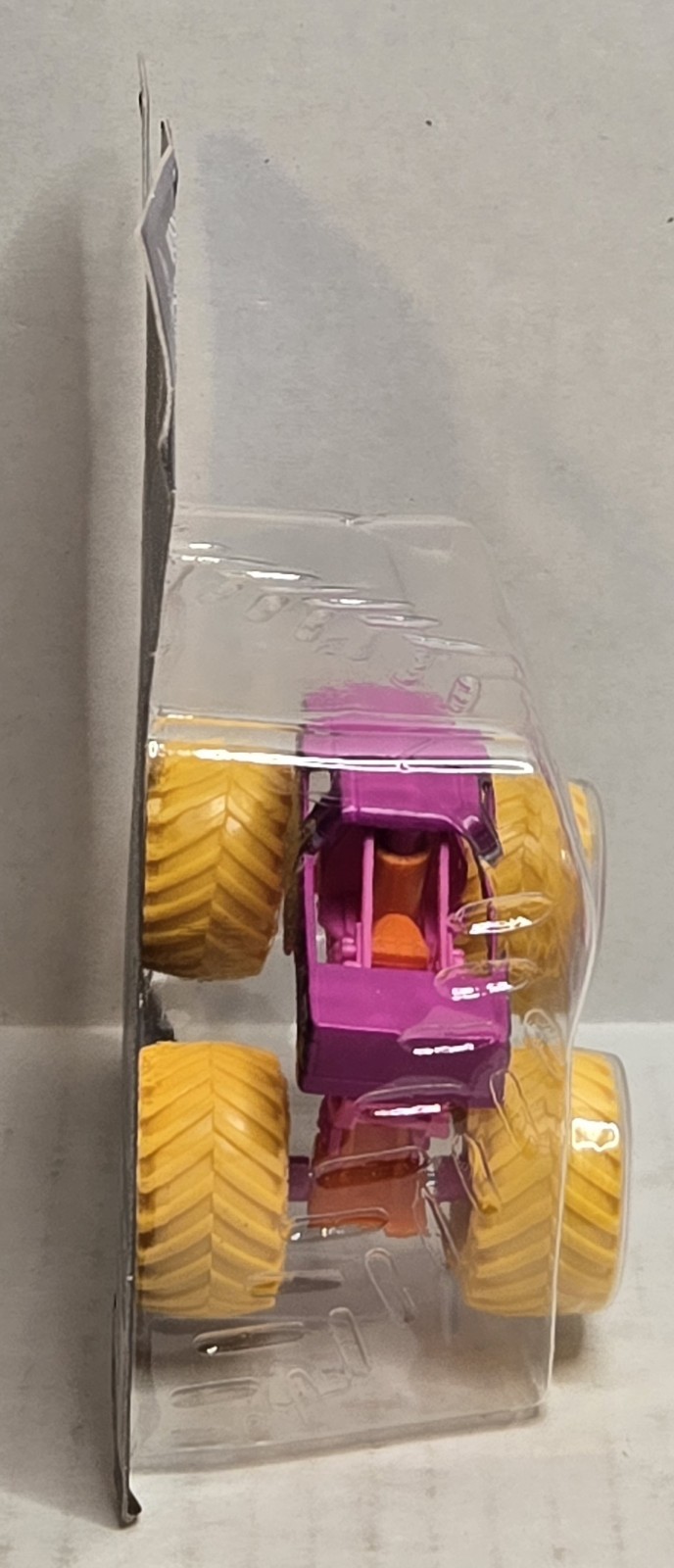 Monster Jam Truck Calavera 1/64 Scale Series 7 True Metal by Spin Master